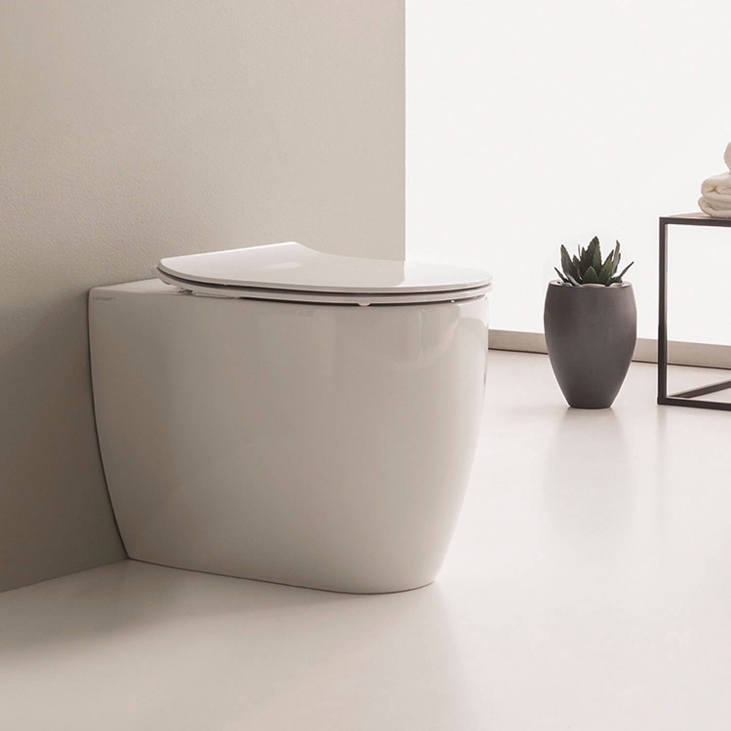 Round Ceramic Floor Toilet