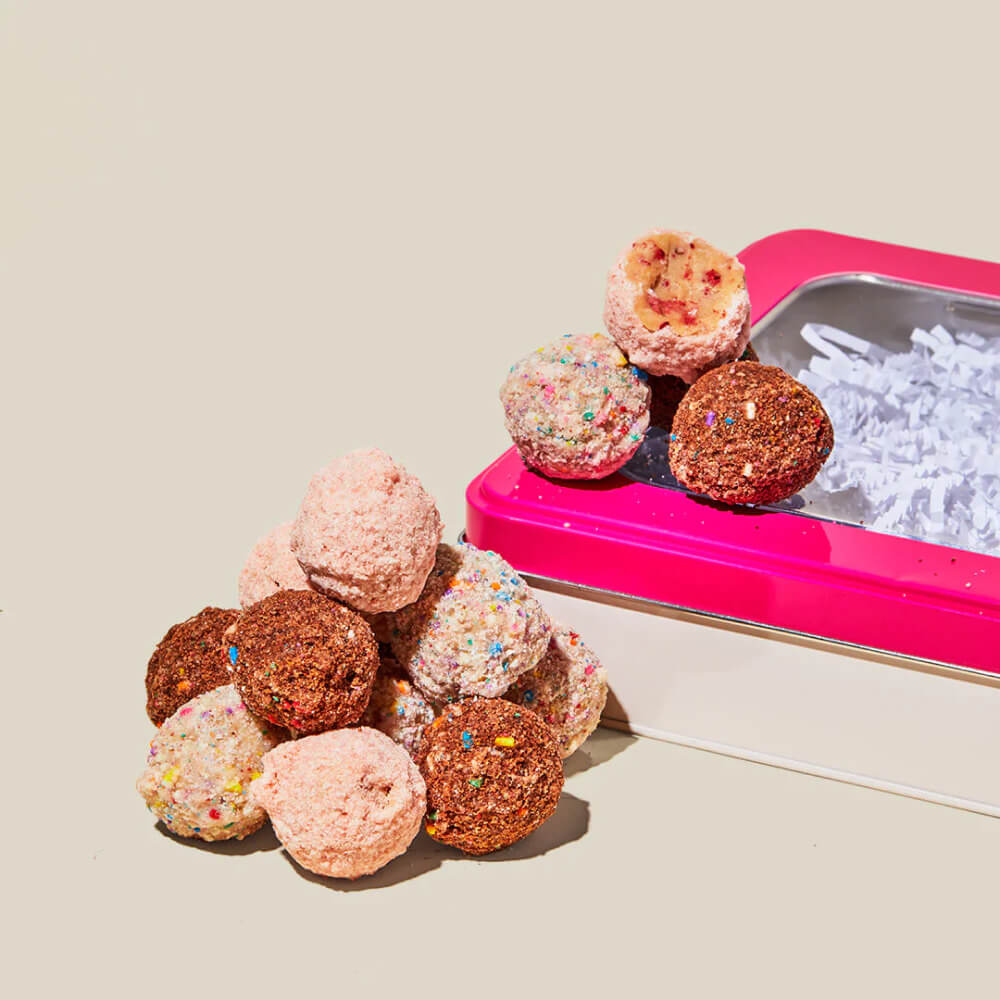 Strawberry Shortcake Truffle Dozen Box