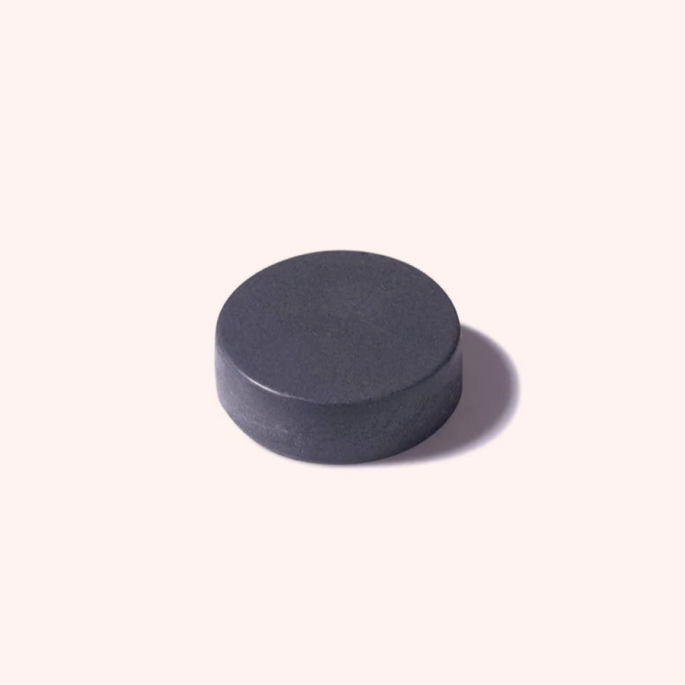 Nettoyant visage solide au charbon actif